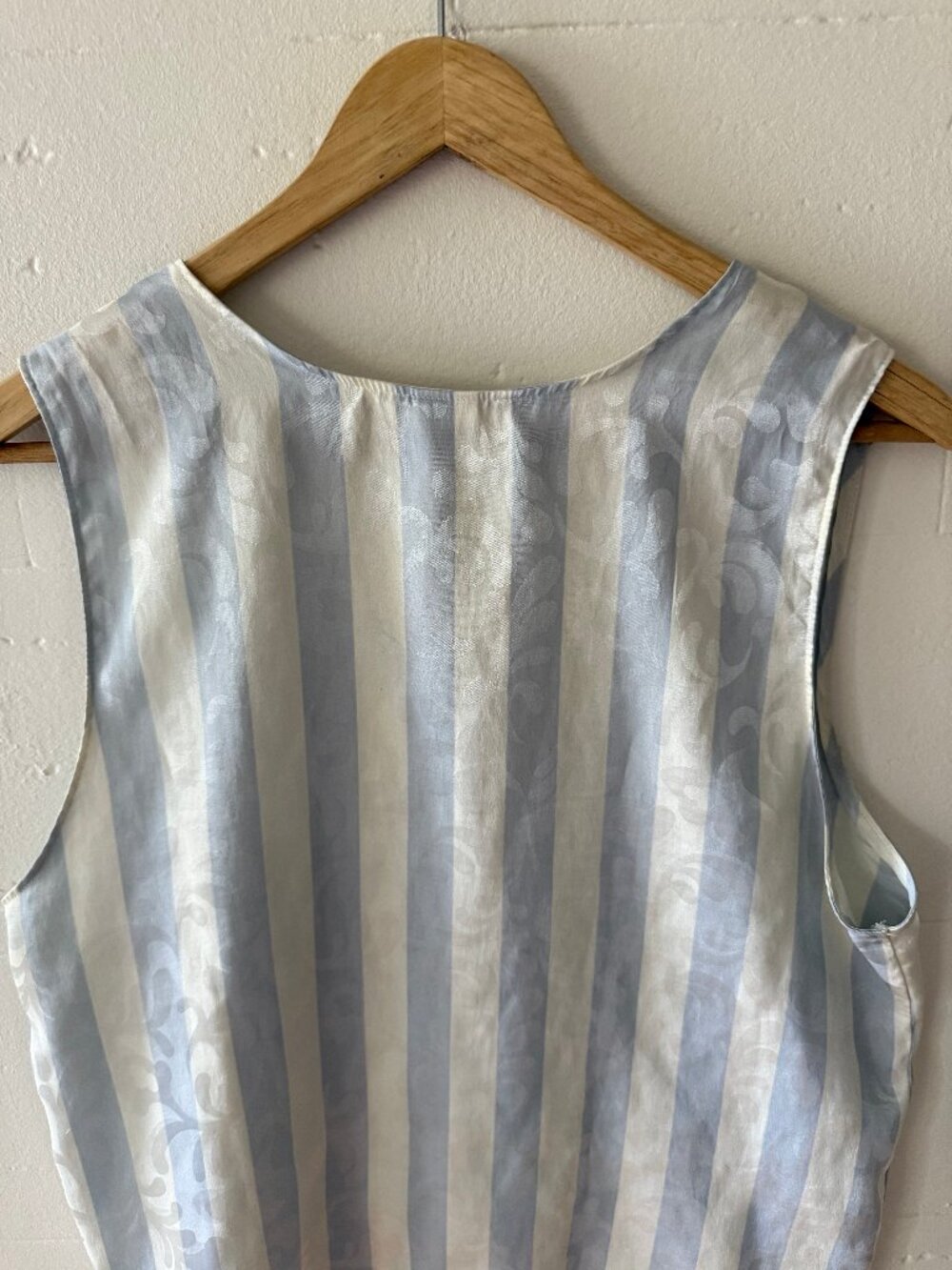 Vintage Satin Striped Pastel Vest | Large - Picture 6 of 8